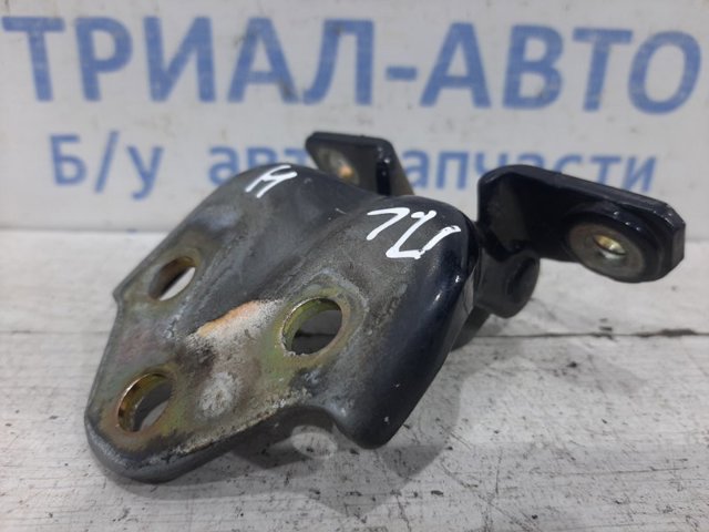 Петля двери передней правой MB574274 MITSUBISHI