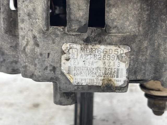 Автомобильный генератор MD366052 MITSUBISHI