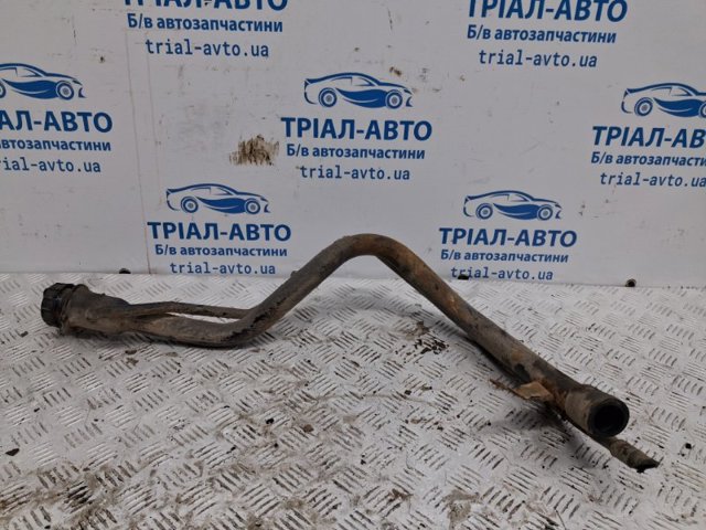Заливная горловина топливного бака MN120053 MITSUBISHI
