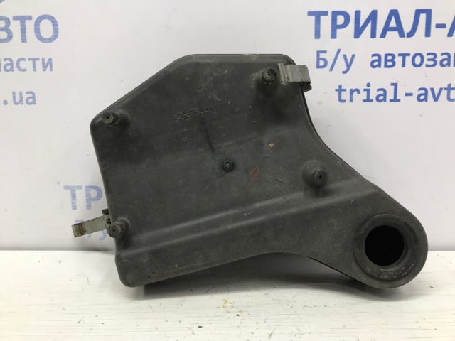 MITSUBISHI MN135298 Резонатор воздушного фильтра в наличии Черновцы
