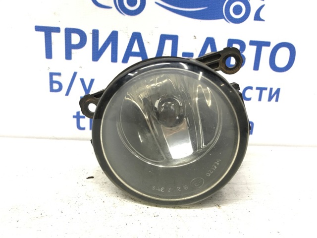 Противотуманная фара Митсубиси Паджеро
