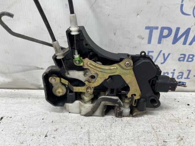 MN145935 MITSUBISHI Замок двери передней левой купить в Ровно