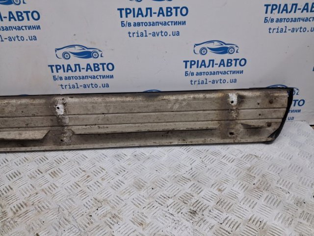 MN146128 MITSUBISHI Подножка правая купить в Черкассы