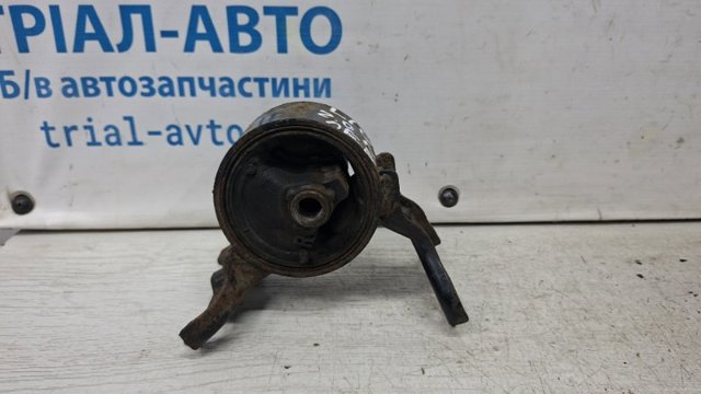 Подушка (опора) двигателя, левая MN184091 MITSUBISHI