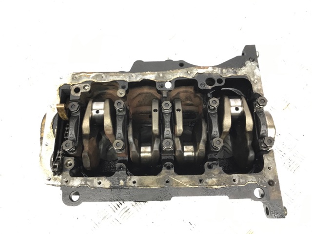 MN980001 MITSUBISHI Блок цилиндров двигателя купить в Каменское
