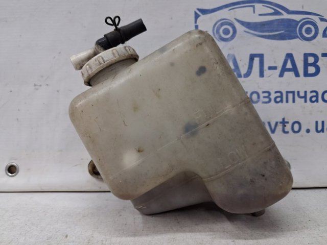 Бачок системы охлаждения двигателя расширительный MR127441 MITSUBISHI