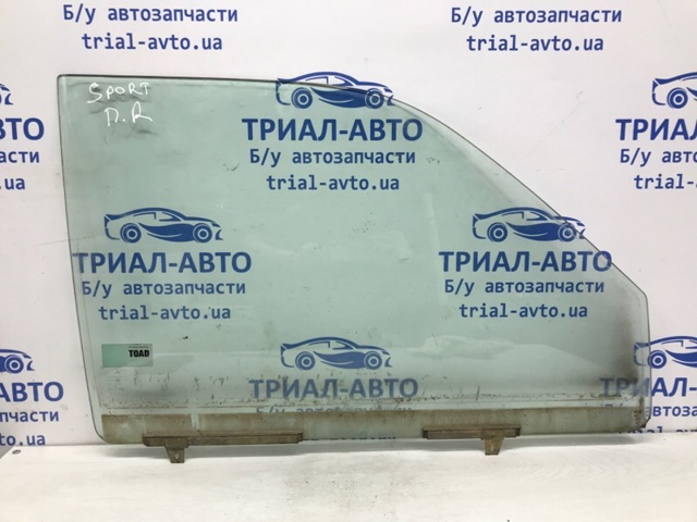 Стекло передней правой двери MR237966 MITSUBISHI