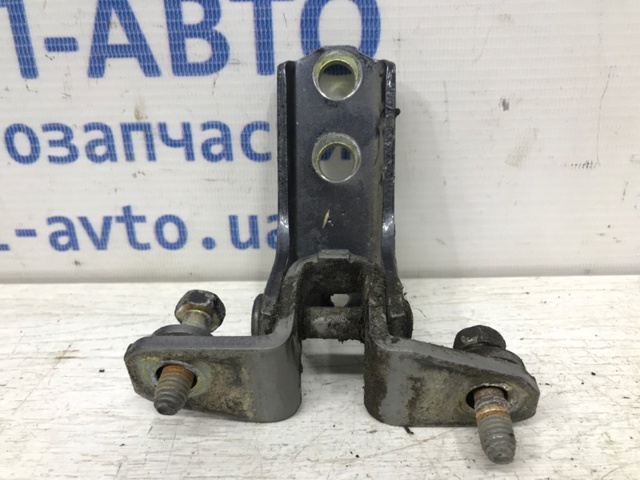 Петля двери задней правой MR302270 MITSUBISHI