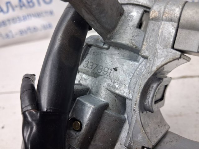 Замок зажигания MR390395 MITSUBISHI