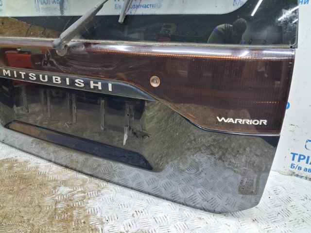Пятая дверь MR414370 MITSUBISHI