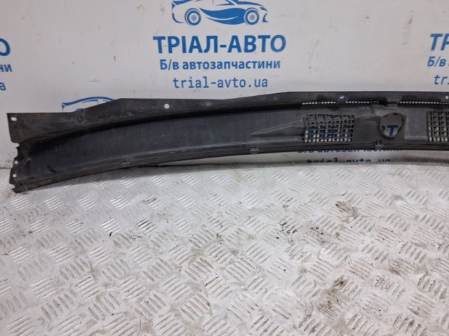 Водосток лобового стекла, жабо MR416416 MITSUBISHI
