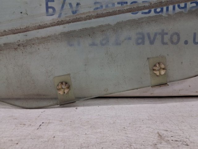 MR436974 MITSUBISHI Стекло двери передней правой купить в Украина