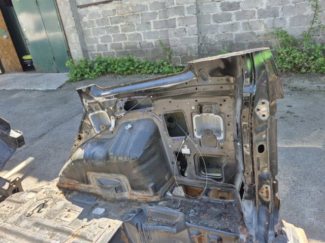 MITSUBISHI MR485958 Крыло заднее правое в наличии Черкассы