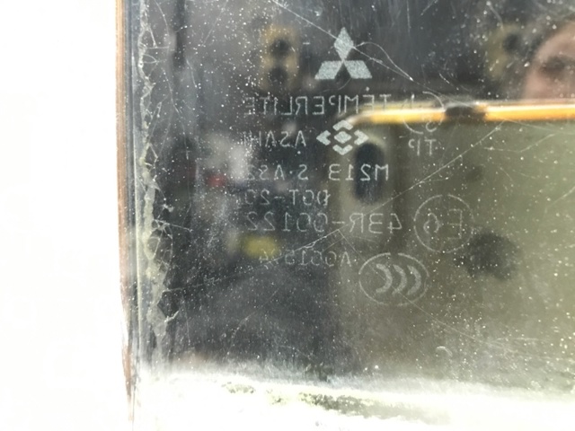 MITSUBISHI MR487178 Стекло двери задней правой в наличии Каменское