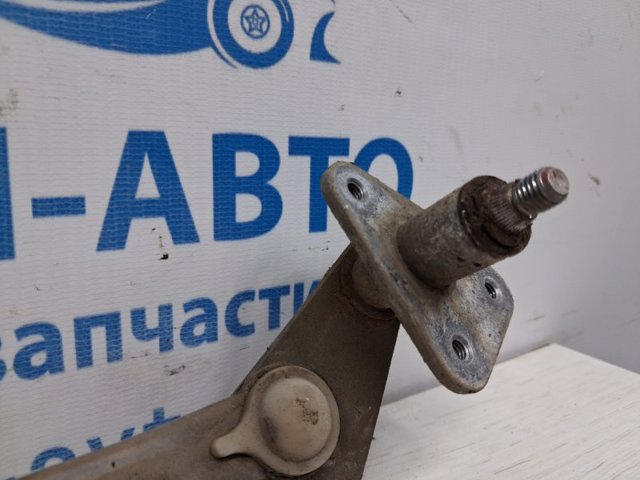 Трапеция щеток лобового стекла Mitsubishi Pajero III
