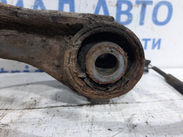 MR508131 MITSUBISHI Верхний левый рычаг задней подвески купить в Чернигов
