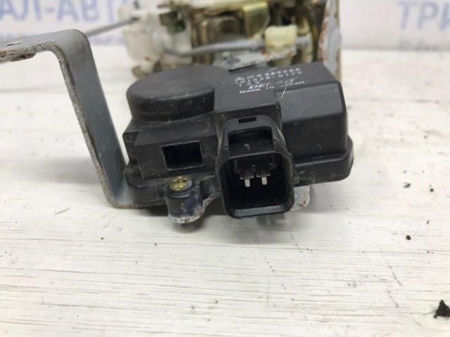 MR512244 MITSUBISHI Замок двери задней правой купить в Тернополь