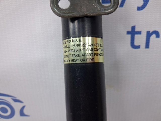 MR526933 MITSUBISHI Амортизатор крышки багажника (двери 3/5-й задней) купить в Запорожье