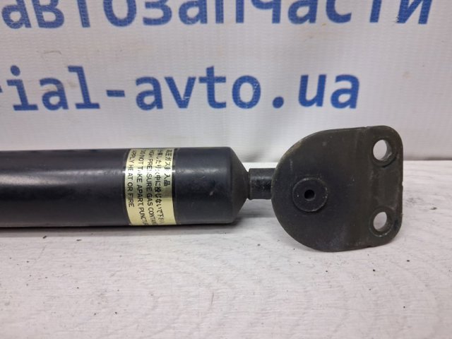 MITSUBISHI MR526933 Амортизатор крышки багажника (двери 3/5-й задней) в наличии Киев