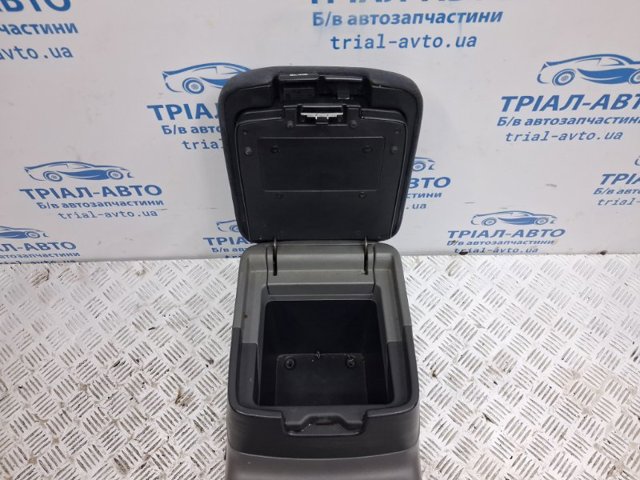 MR550489 Консоль панели управления центральная купить Сумы