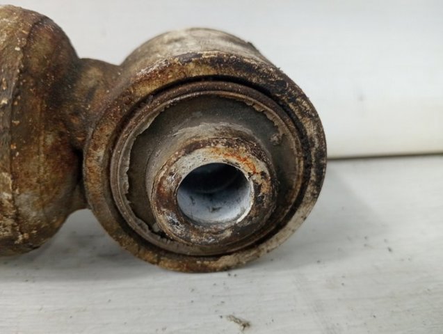 Стойка передняя MR554292 MITSUBISHI