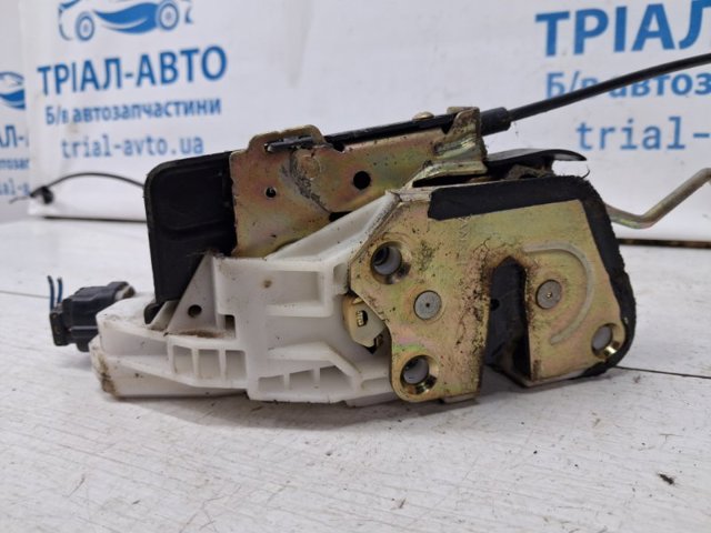 MR573707 Замок водительской двери купить Винница