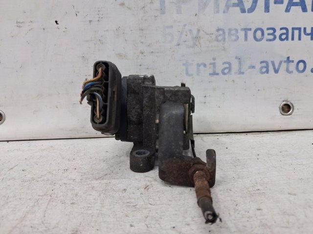 Датчик положения педали акселератора (газа) MR578861 MITSUBISHI