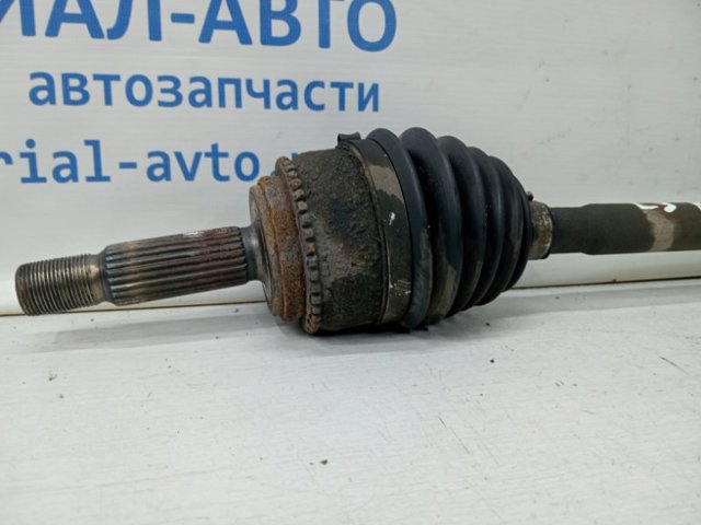 MITSUBISHI MR580378 Полуось (привод) передняя правая в наличии Житомир