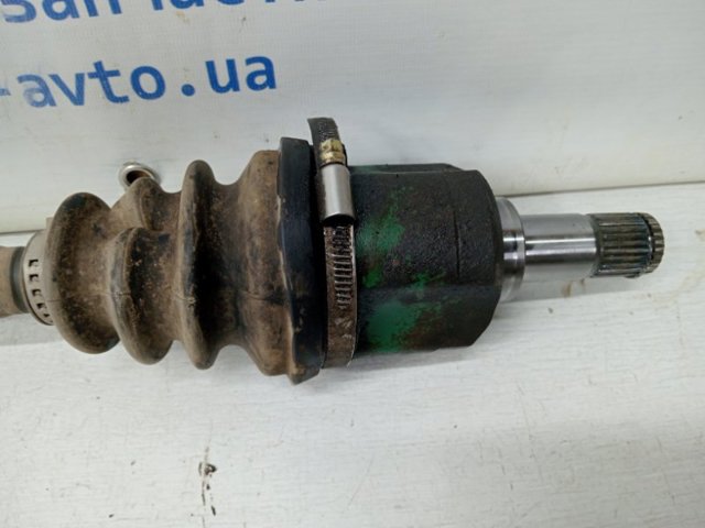 MITSUBISHI MR580378 Полуось (привод) передняя правая в наличии Кривой Рог