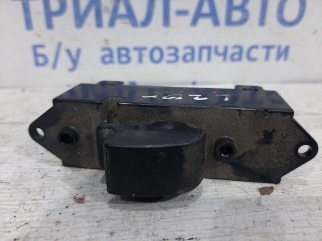 MR587955 MITSUBISHI Кнопочный блок управления стеклоподъемником передний правый купить в Полтава