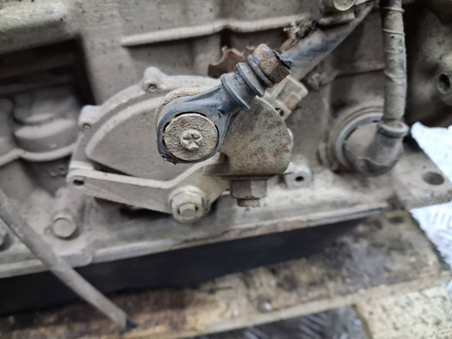 MR593861 MITSUBISHI АКПП купить в Ирпень