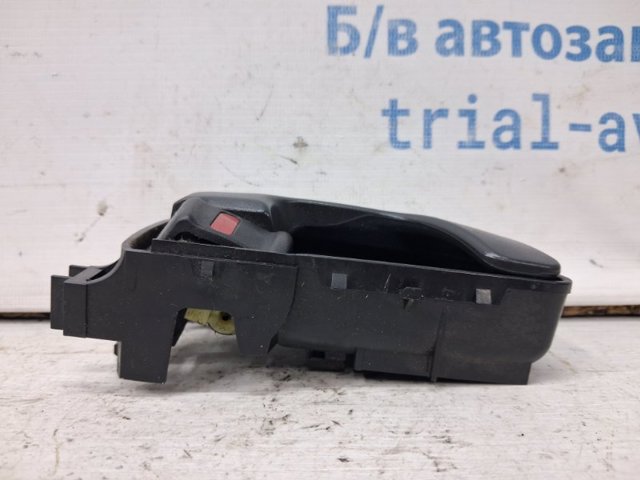 MR604136 MITSUBISHI Ручка двери правой внутренняя передняя/задняя купить в Тернополь