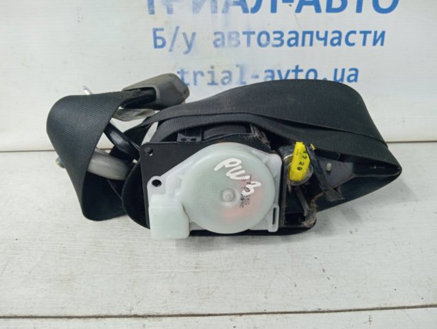 Рычаг фиксации ремня безопасности передний MR610574 MITSUBISHI