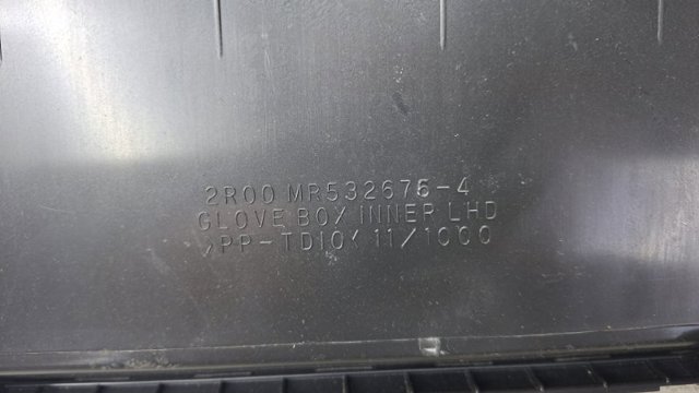 MITSUBISHI MR633537 Ящик перчаточный (бардачок) в наличии Запорожье