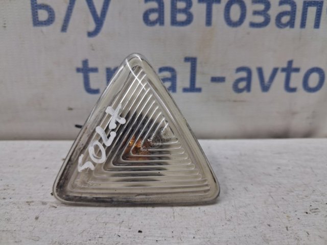 Повторитель поворота на крыло MR957363 MITSUBISHI