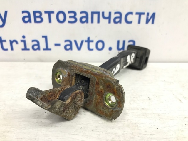 Ограничитель открывания задней двери MR959623 MITSUBISHI