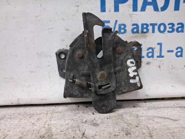 Запор капота (замок и привод замка капота) MR970984 MITSUBISHI