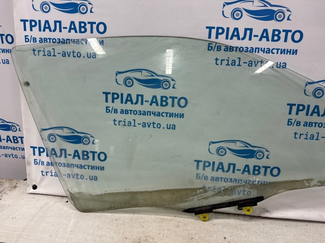 Стекло передней двери, правой MR978106 MITSUBISHI