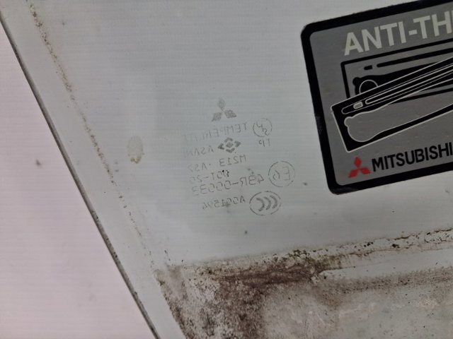 MR978106 Стекло двери передней правой купить Николаев