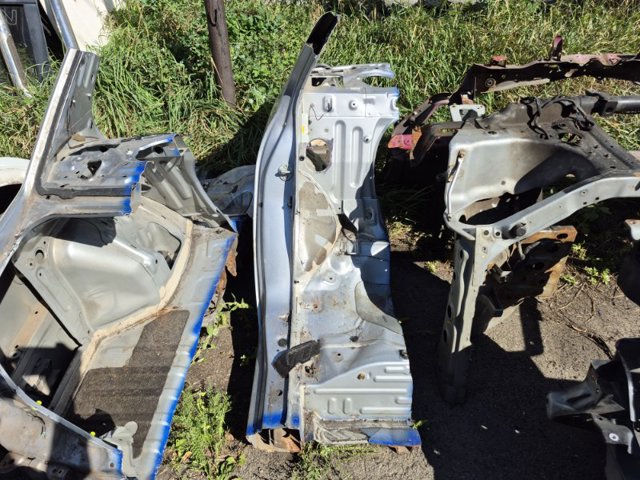 MR981628 MITSUBISHI Крыло заднее правое купить в Ирпень