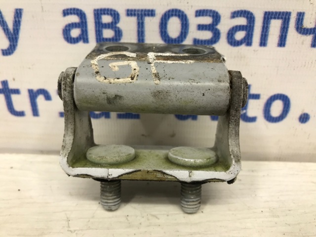MR987773 MITSUBISHI Петля задней двери купить в Киев