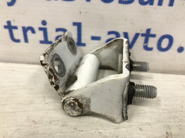 MITSUBISHI MR987773 Петля задней двери в наличии Сумы