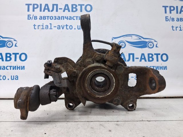 MR992377 MITSUBISHI Цапфа (поворотный кулак) передний левый купить в Ужгород