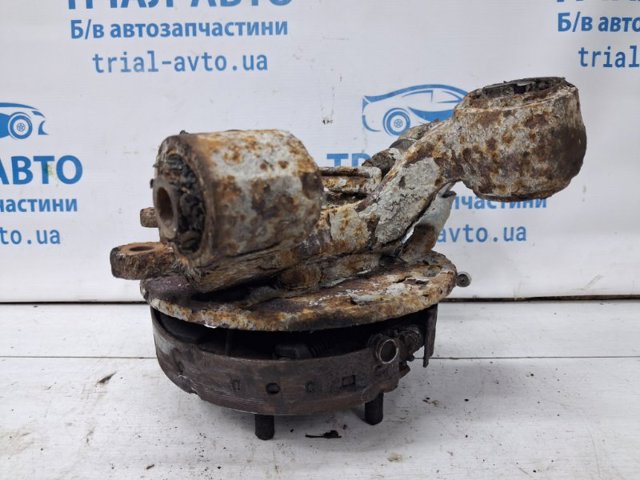 MR992531 MITSUBISHI Цапфа задняя левая купить в Николаев