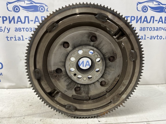 Маховик двигателя R2A116610B MAZDA