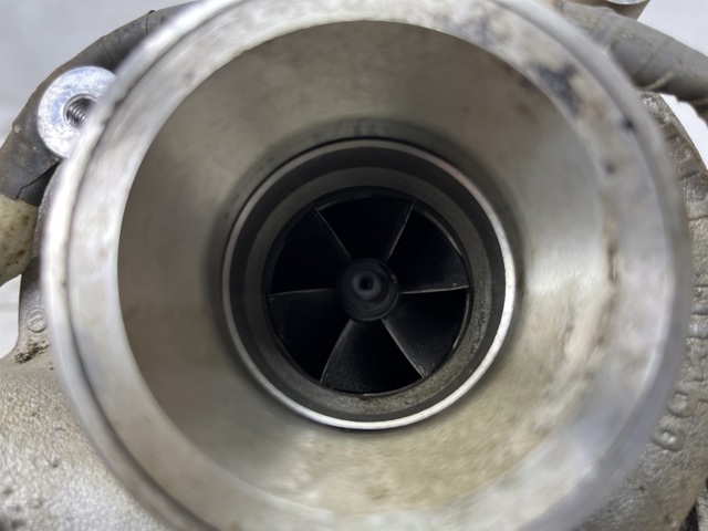 Турбина R2AX13700B MAZDA