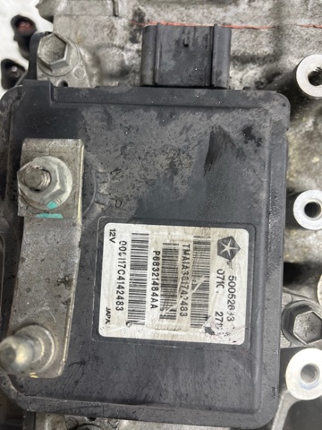 CHRYSLER RL372330AA в наличии Черновцы
