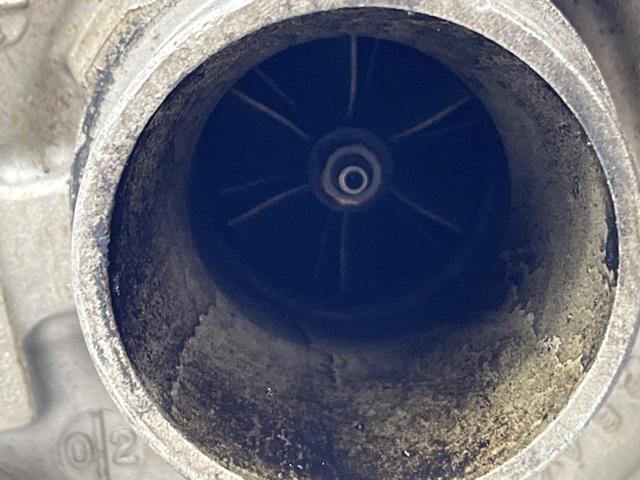 Турбокомпрессор SH0113700 MAZDA