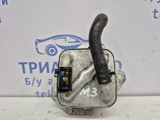 Масляный радиатор охлаждения АКПП SH0114700 MAZDA