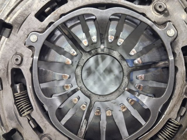 MAZDA SH0116410 Корзина сцепления в наличии Украина